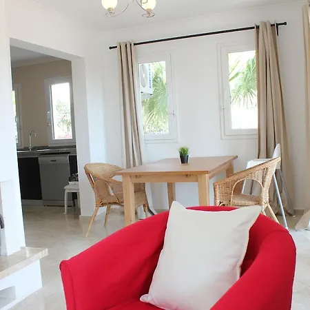 Вилла Silverhill 2 With Private Pool